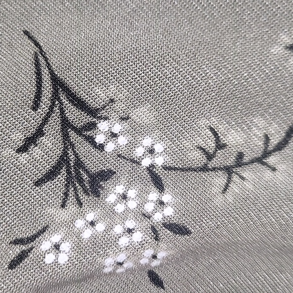 Ember Floral Chiffon Midi Skirt – Size S (EUC) - Picture 4 of 5